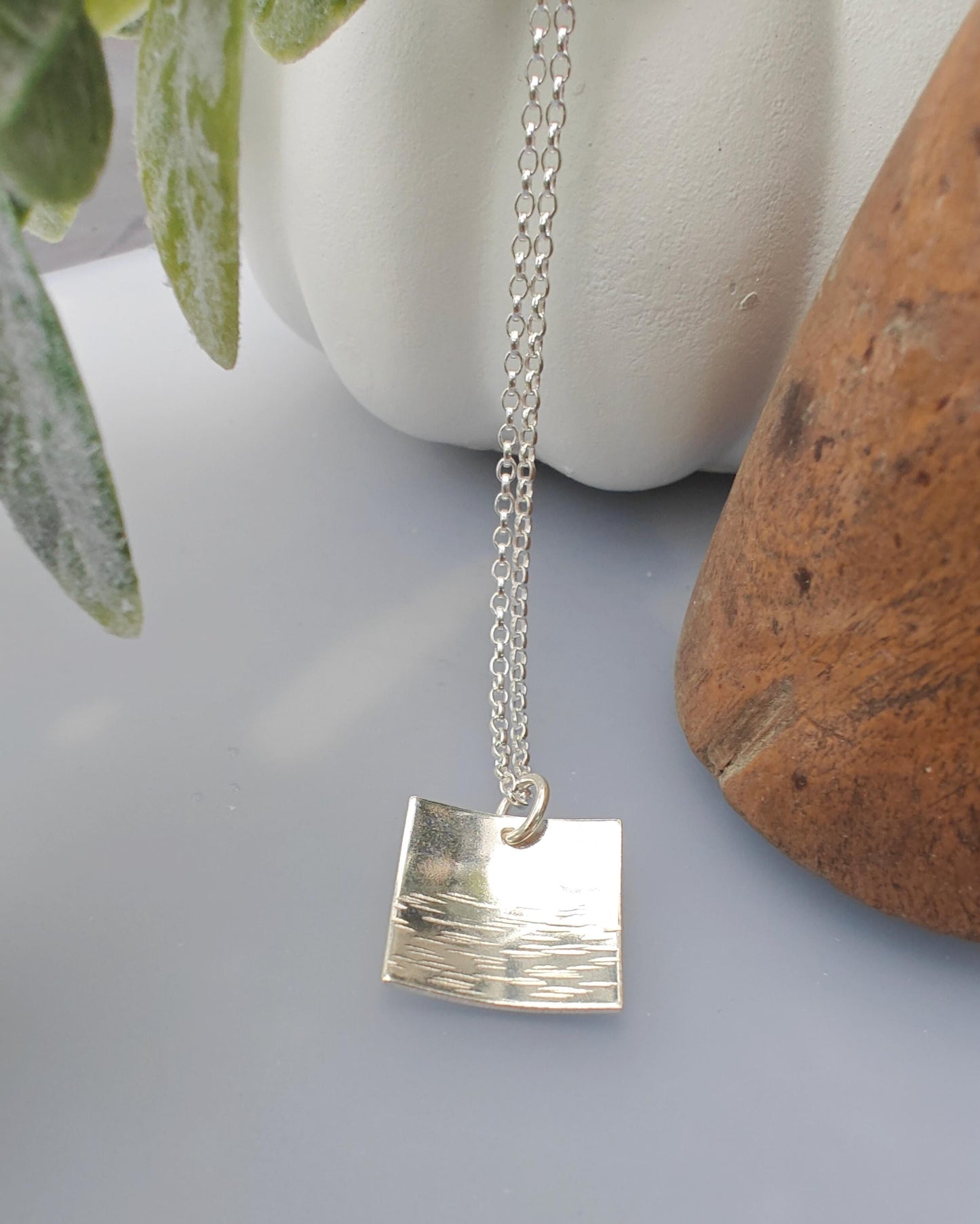 Ocean view pendant