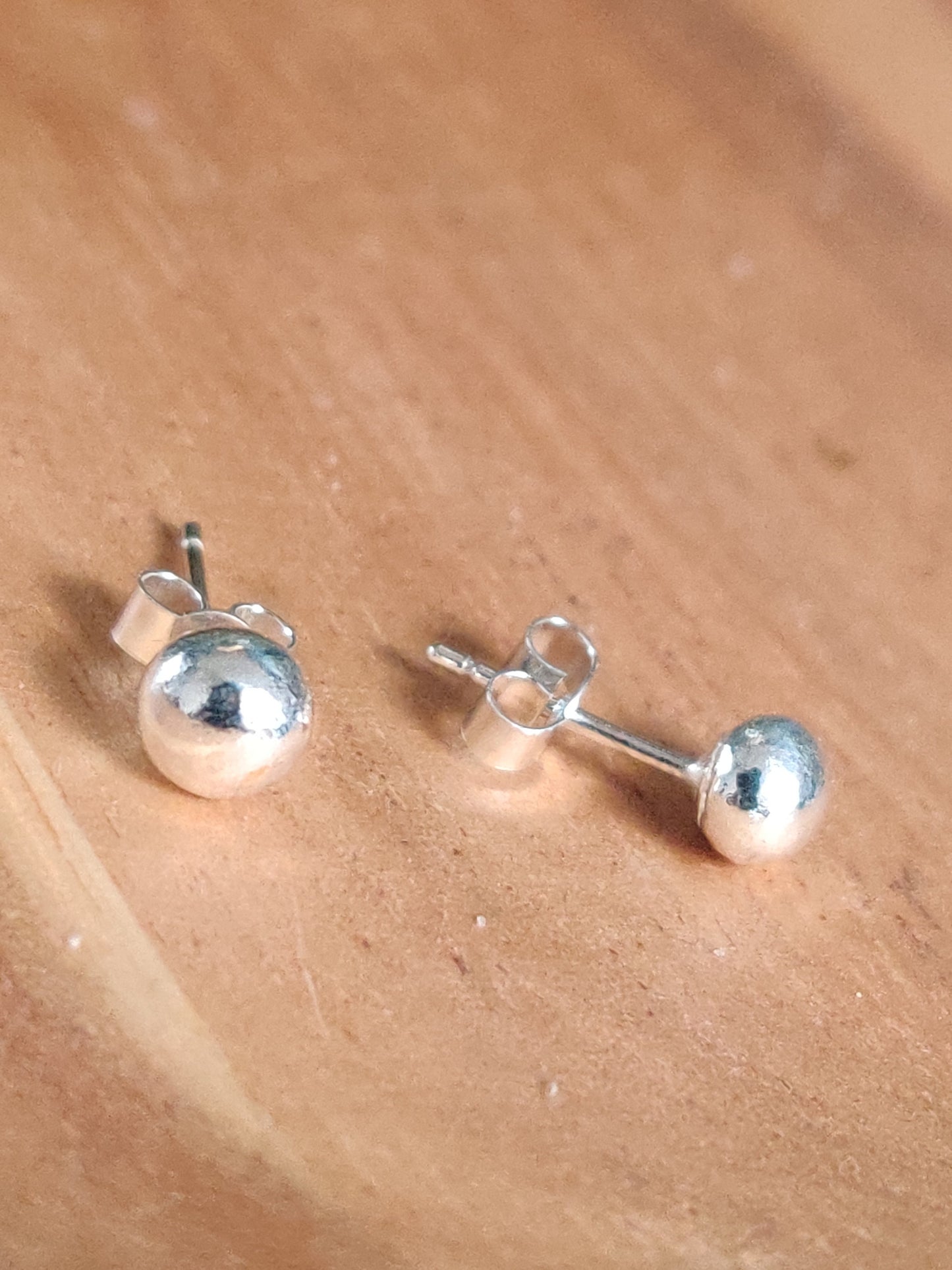 Pebble stud earrings