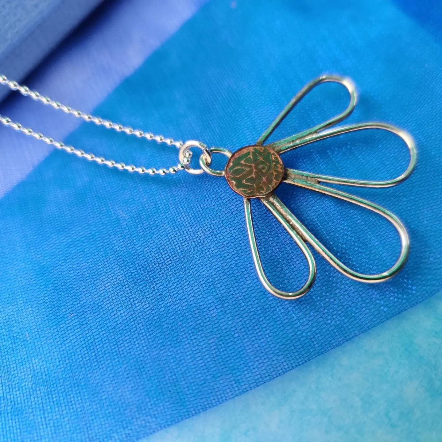 Daisy pendant, flower jewellery
