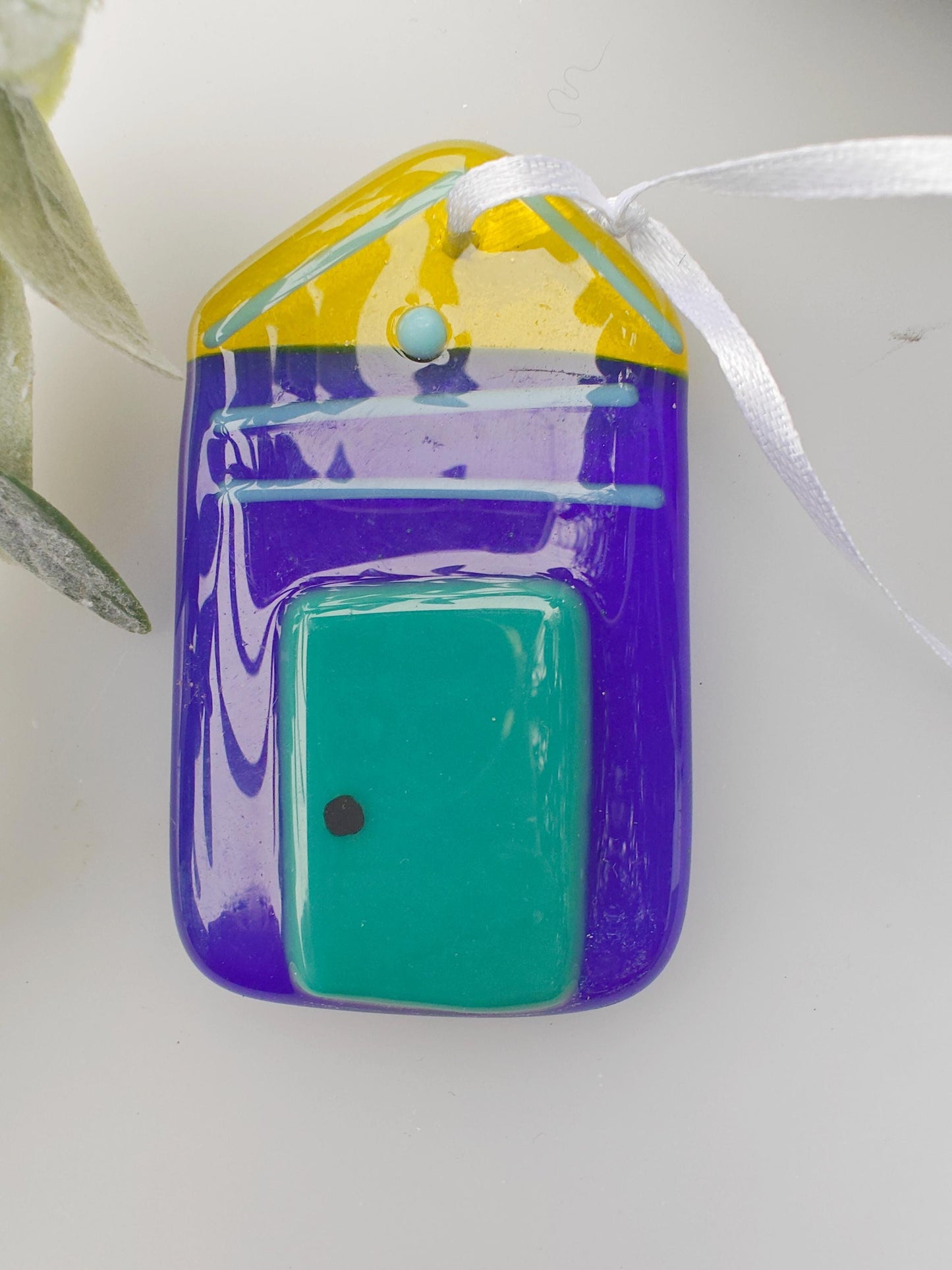 Royal blue glass, beach hut